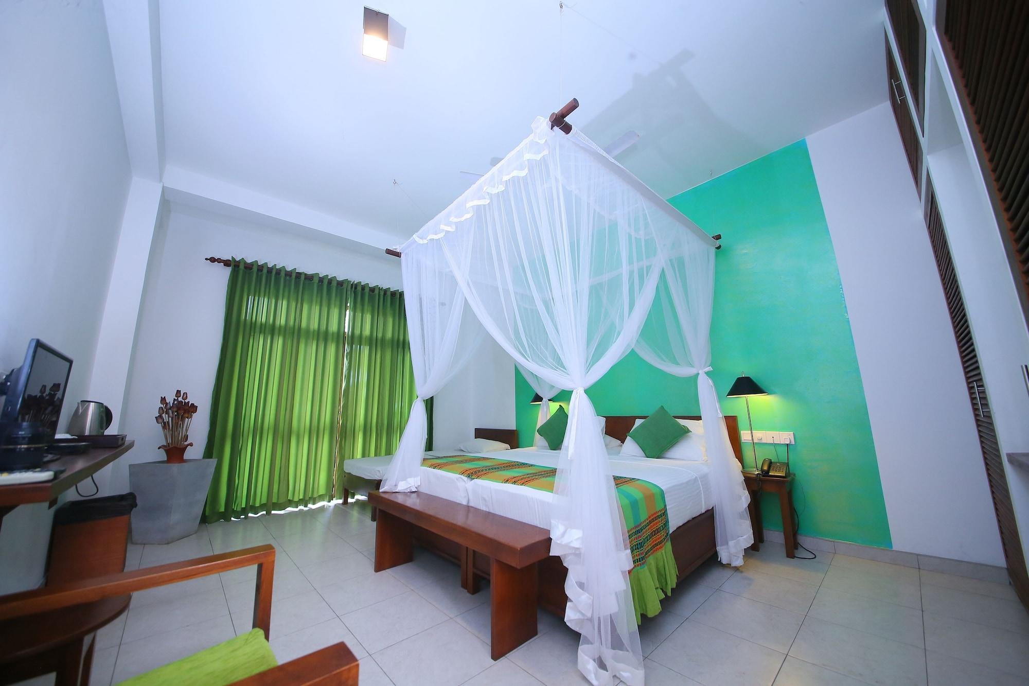 Rockside Beach Resort Bentota Luaran gambar