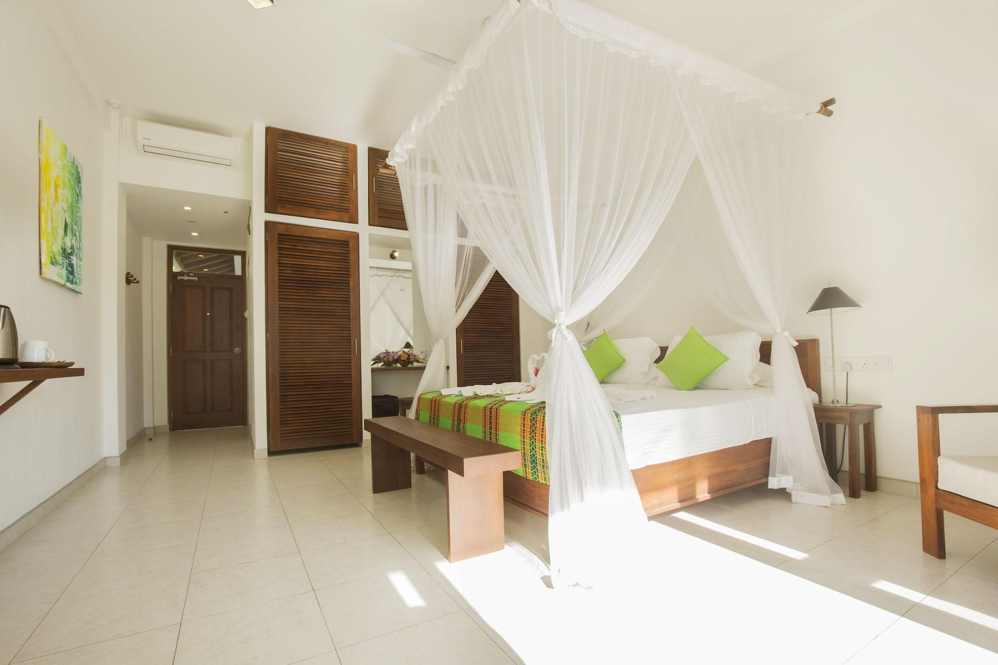 Rockside Beach Resort Bentota Luaran gambar