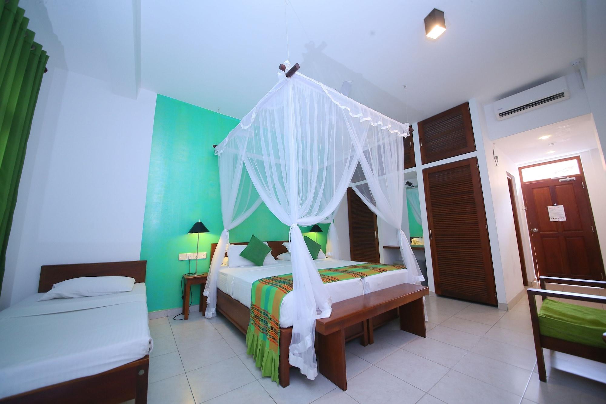 Rockside Beach Resort Bentota Luaran gambar