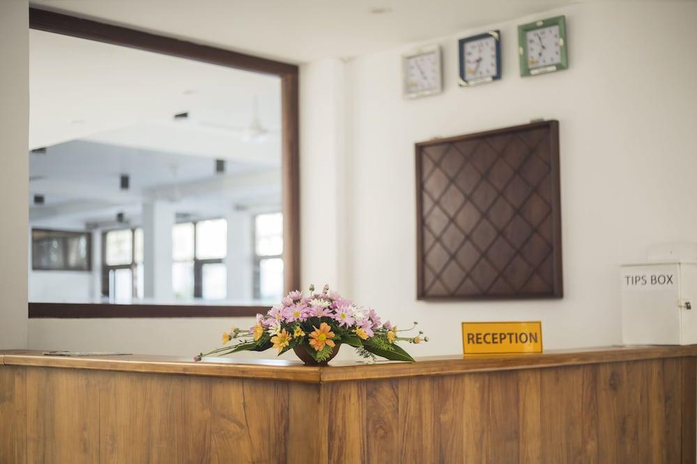Rockside Beach Resort Bentota Luaran gambar